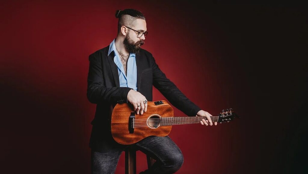 Unplugged at Mediadom: Boštjan Pertinač