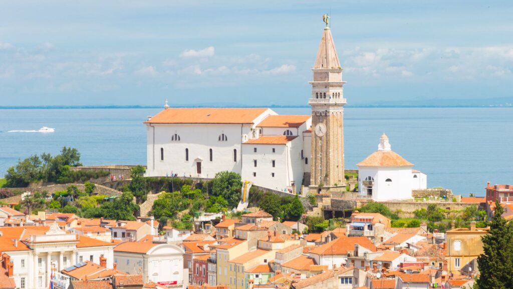 Stolna cerkev in zvonik sv. Jurija