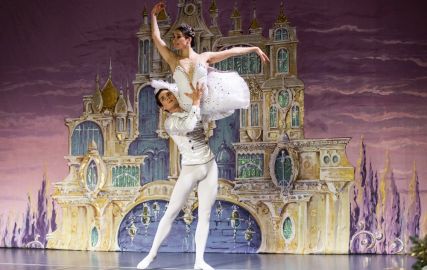 Ukrainian Classical Ballet: Christmas galla ballet (Sleeping Beauty and The Nutcracker)