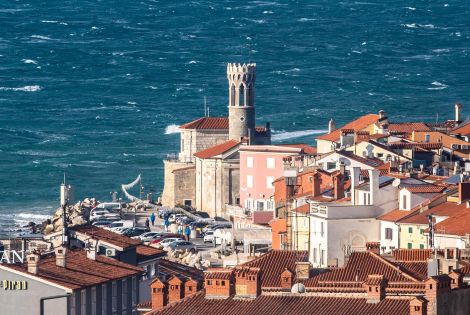 Why is it worth visiting Portorož and Piran in the off-season?