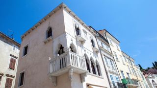 Venetian House
