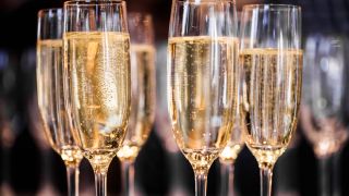 Sparkling wine month in selected restaurants and Cafés