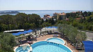 Hotel Tomi