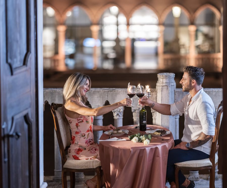 Candlelit Dinner Date