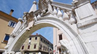 Fontana Da Ponte
