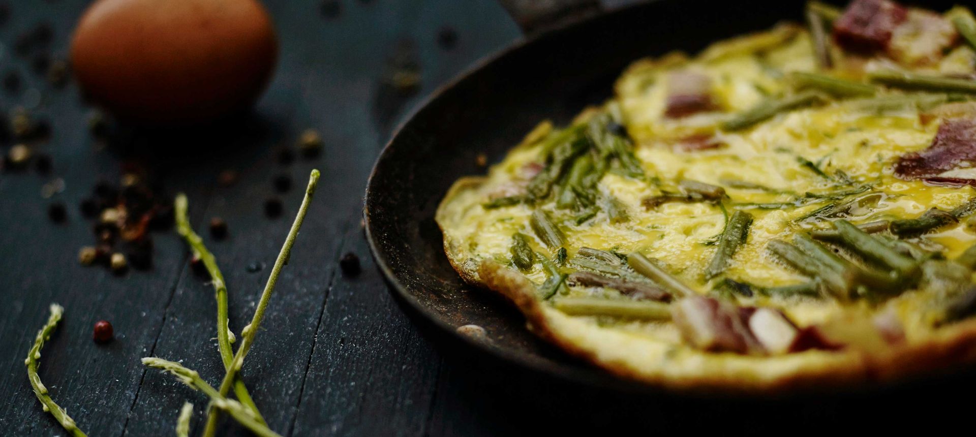 Frittata con asparagi selvatici