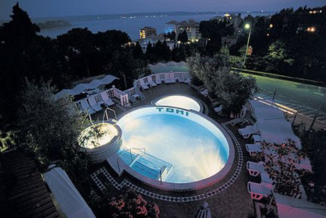 Hotel Tomi