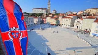 https://www.portoroz.si:443/si/imagelib/object/default/images/Piran/Piran_tartinijev_trg.jpg